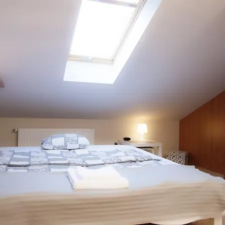 Apartment Na Debcu