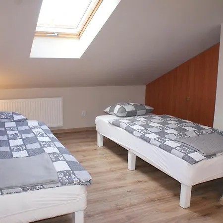 Na Debcu Apartment Poznan